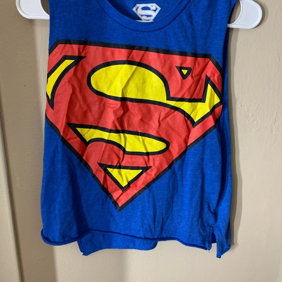 Clothes - Picture 7 of 8